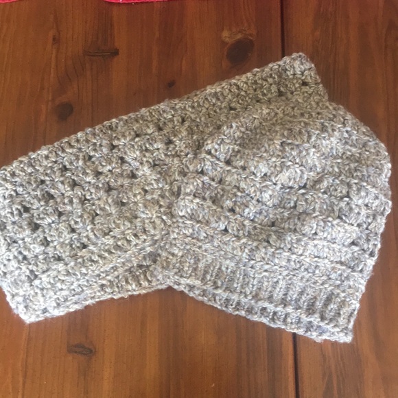 Handmade crochet hat and scarf set! New! - Picture 2 of 2